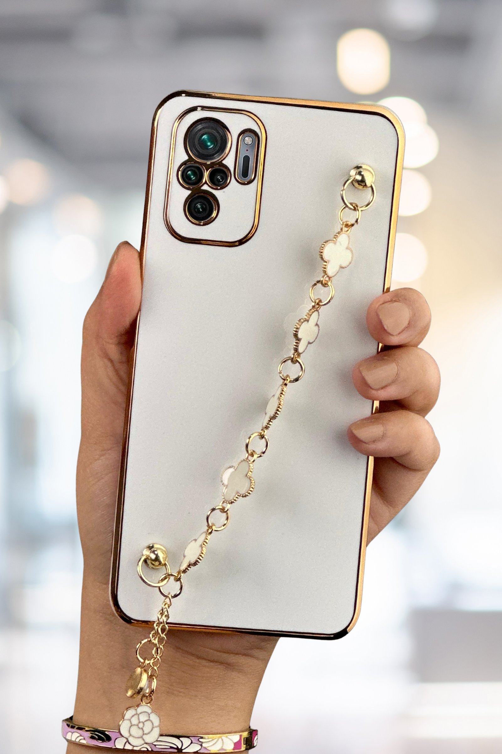 Redmi Note 10s 4G Kılıf Lüks Yonca Zincir Askılı Gold Çerçeveli Elçek Kadın Telefon Kapak